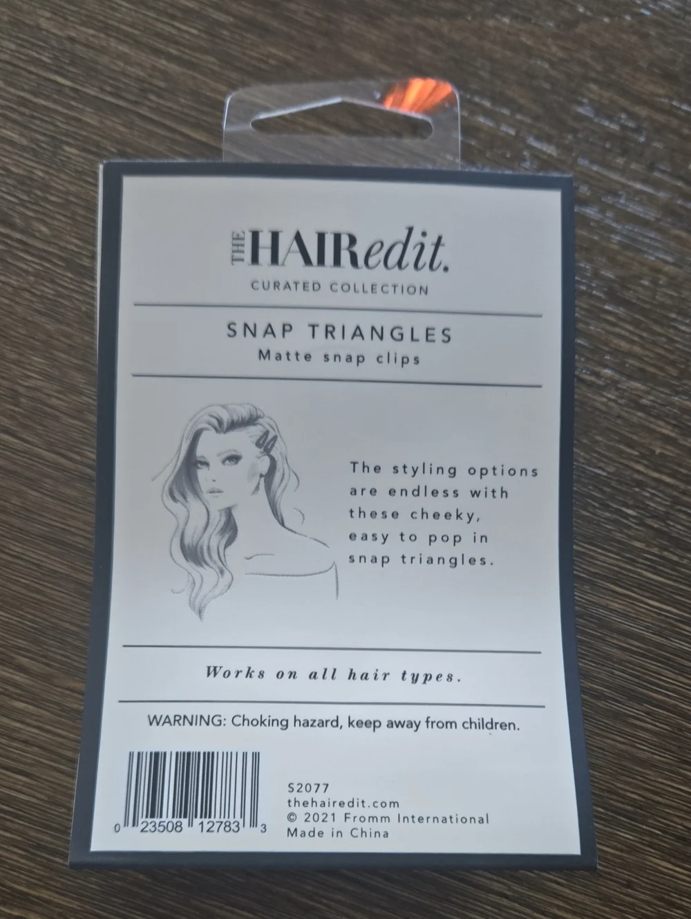 NWT The Hair Edit Snap Triangles Matte Clips Barrettes